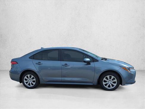 Used 2026 Toyota Corolla LE FWD image 4