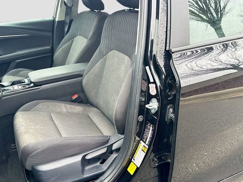 Used 2025 Toyota Camry LE image 20