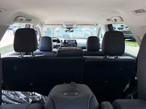 New 2026 Nissan Pathfinder SL FWD image 33