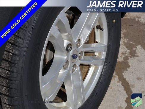 Certified 2022 Ford Explorer XLT image 40