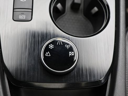 Used 2023 Nissan Rogue SV w/ SV Premium B Package image 25