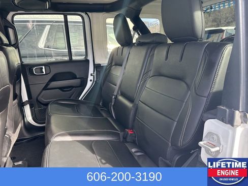 Used 2023 Jeep Wrangler Unlimited Sahara w/ Cold Weather Group image 13