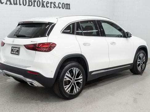 Used 2025 Mercedes-Benz GLA 250 4MATIC w/ Winter Package image 33