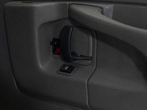 Used 2014 Chevrolet Express 3500 3500 3dr Extended Cargo Van image 43