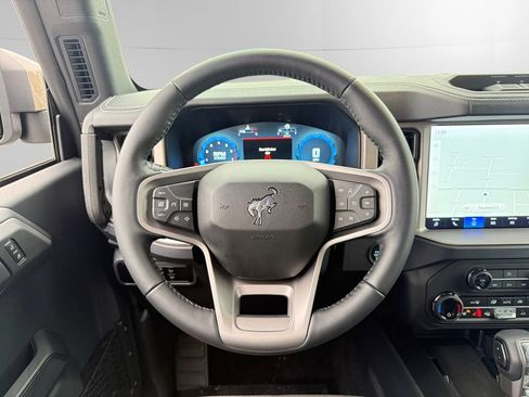New 2025 Ford Bronco Outer Banks w/ Sasquatch Package AWD/4WD image 10