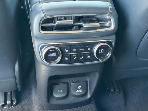 Used 2023 Genesis GV80 3.5T AWD/4WD image 13