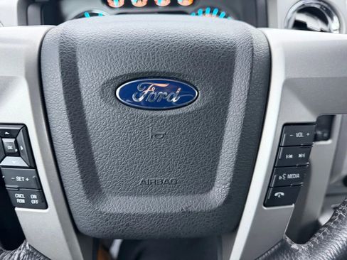 Used 2011 Ford F150 Lariat Limited image 33