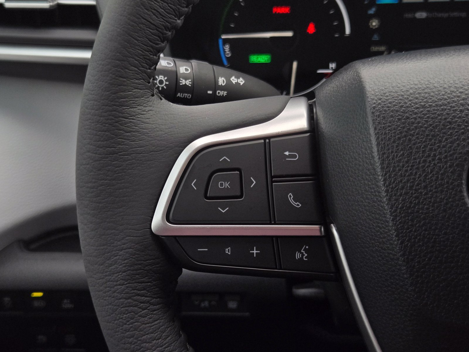 Certified 2026 Toyota Sienna XLE FWD image 23