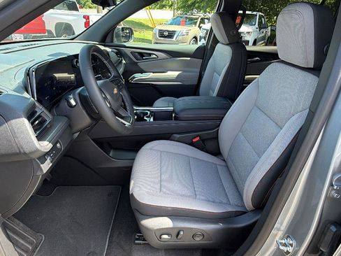 New 2026 Chevrolet Traverse LT FWD image 13