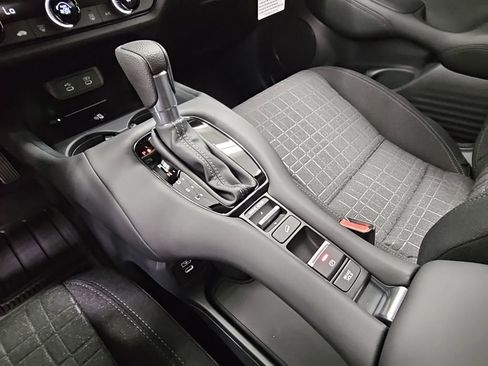 New 2026 Honda HR-V LX image 19