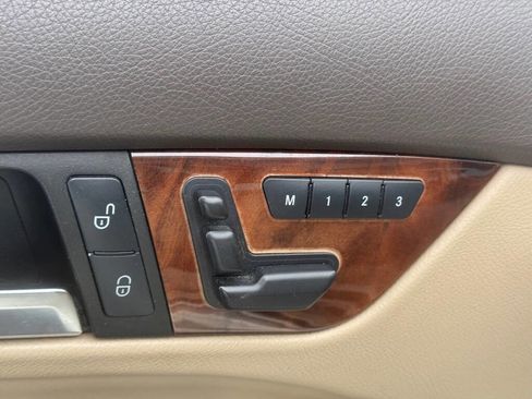 Used 2012 Mercedes-Benz C 250 Coupe image 4