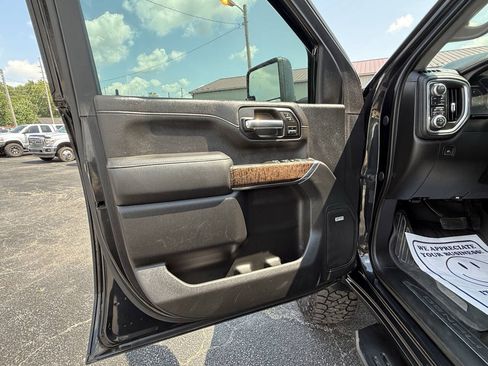Used 2020 GMC Sierra 2500 Denali w/ Denali Ultimate Package AWD/4WD image 14