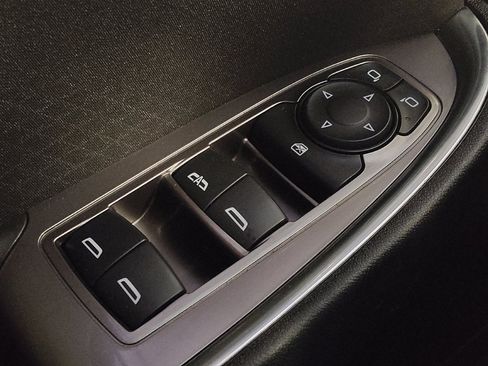 Used 2022 Chevrolet Malibu LT FWD image 27