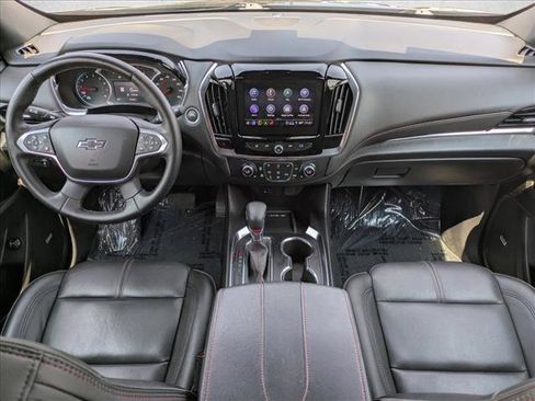 Used 2023 Chevrolet Traverse RS AWD/4WD image 17
