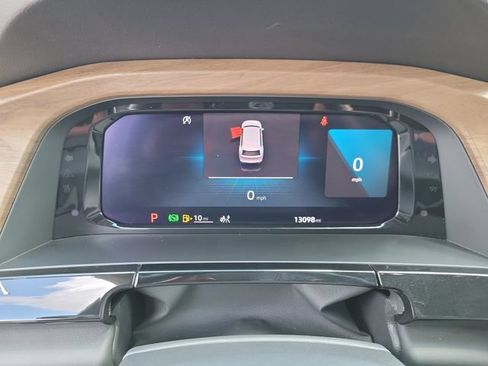 Used 2025 Volkswagen Atlas SE AWD/4WD image 33