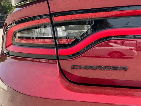 Used 2018 Dodge Charger R/T Scat Pack w/ Dynamics Package RWD image 26