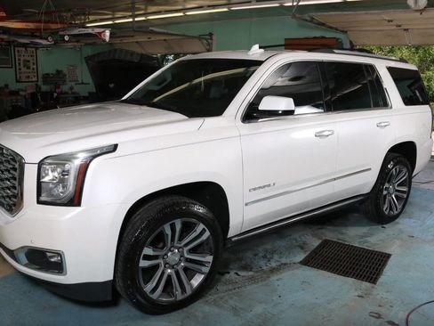 Used 2018 GMC Yukon Denali w/ Denali Ultimate Package AWD/4WD image 20