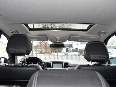 Used 2015 Mercedes-Benz ML 350 4MATIC image 30