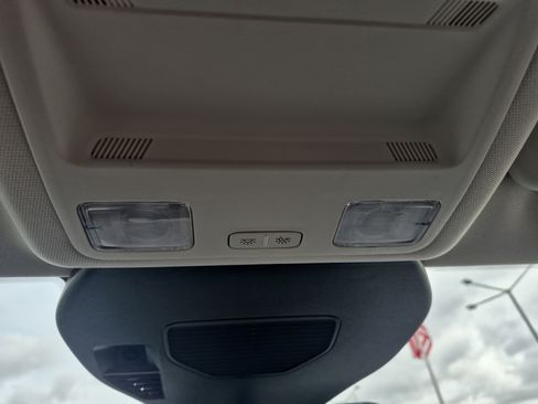 Certified 2025 Ford Escape SE w/ PHEV Premium Package image 38