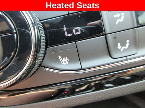 Certified 2024 Buick Envista Sport Touring w/ Convenience I Package FWD image 17