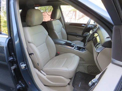 Used 2014 Mercedes-Benz ML 350 4MATIC image 11