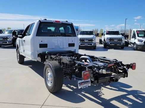 New 2025 Ford F250 XL image 3