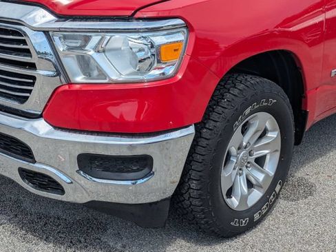 Used 2024 RAM 1500 Laramie AWD/4WD image 9