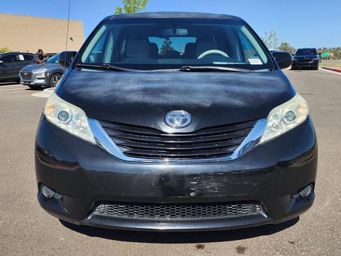 Used 2012 Toyota Sienna LE w/ Towing Pkg FWD image 10