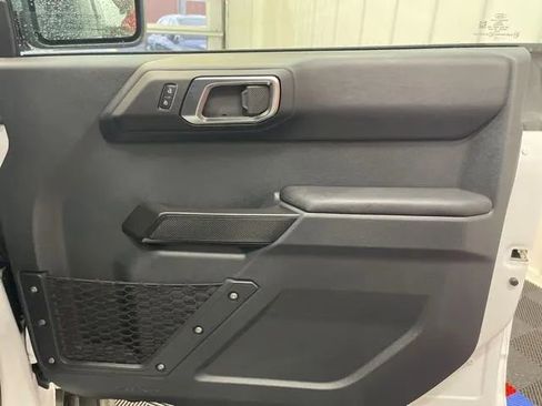 Used 2025 Ford Bronco Outer Banks AWD/4WD image 18