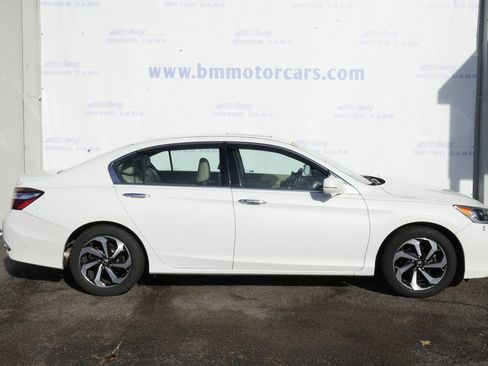 Used 2016 Honda Accord EX-L image 7
