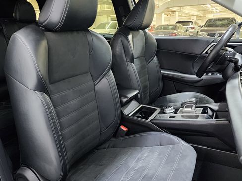 Used 2022 Mitsubishi Outlander SE AWD/4WD image 26