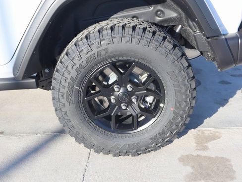 New 2026 Jeep Wrangler Unlimited Sport AWD/4WD image 21