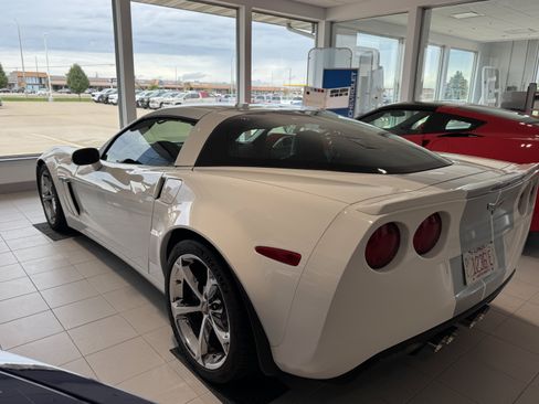 Used 2013 Chevrolet Corvette Grand Sport w/ 4LT Preferred Equipment Group RWD image 7