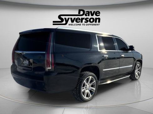Used 2018 Cadillac Escalade ESV Luxury image 5