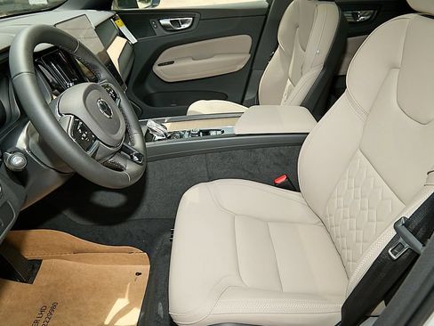 New 2026 Volvo XC60 B5 Plus w/ Protection Package Premier AWD/4WD image 14