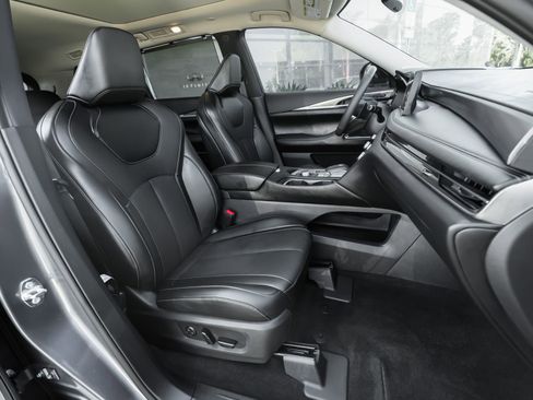 Used 2026 INFINITI QX60 Luxe w/ Cargo Package image 37