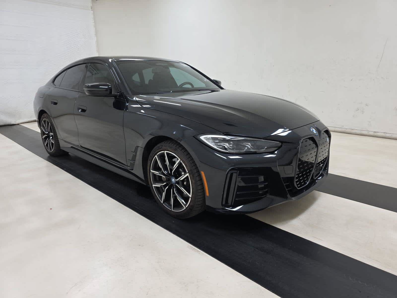 Used 2023 BMW i4 eDrive40 w/ M Sport Package RWD image 3