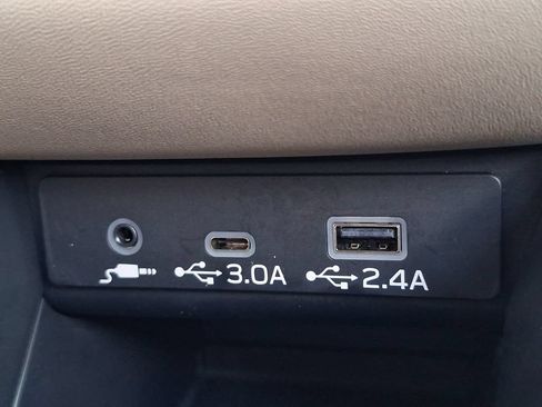 Certified 2025 Subaru Outback Limited w/ Popular Package #2 AWD/4WD image 23