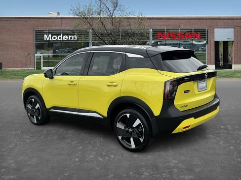 Certified 2025 Nissan Kicks SR w/ SR Premium Package image 2