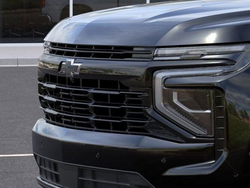 New 2026 Chevrolet Suburban RST image 13