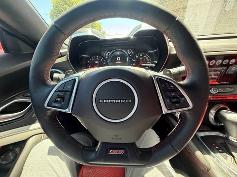 Used 2016 Chevrolet Camaro SS RWD image 16