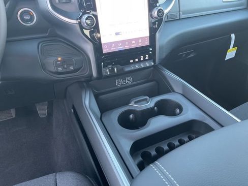 New 2026 RAM 2500 Big Horn AWD/4WD image 16