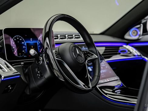 Used 2024 Mercedes-Benz Maybach S 580 4MATIC image 47