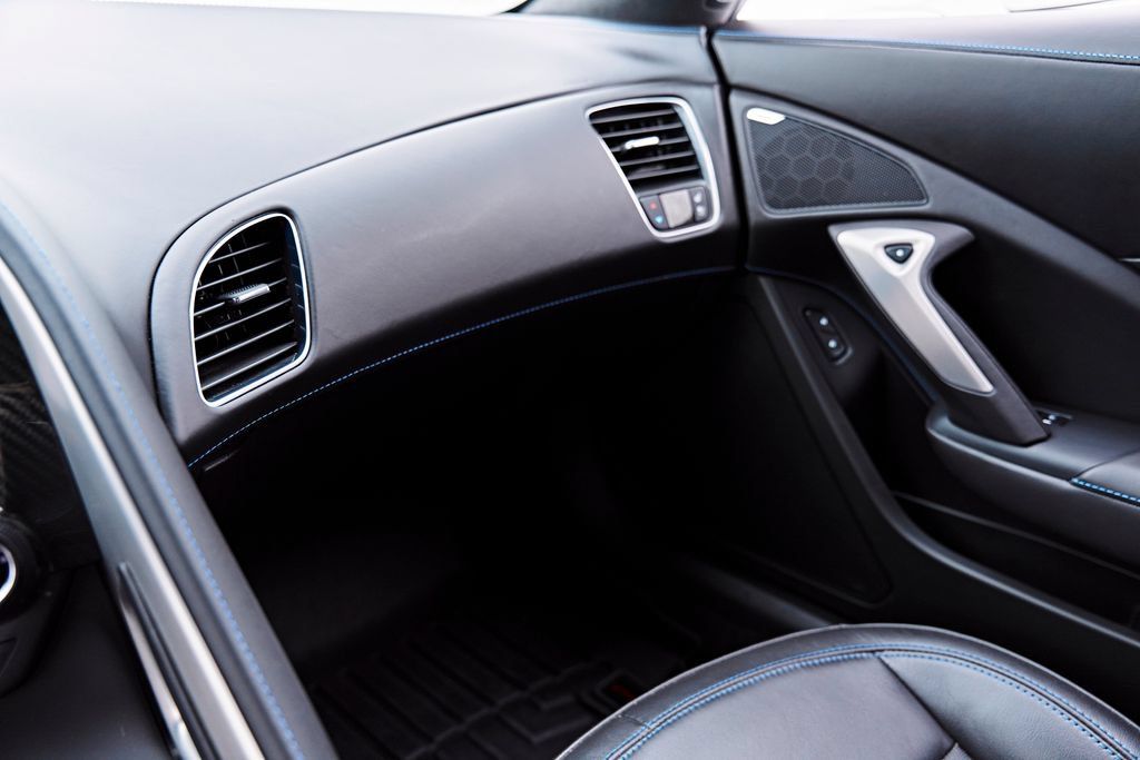 Used 2019 Chevrolet Corvette ZR1 RWD image 86