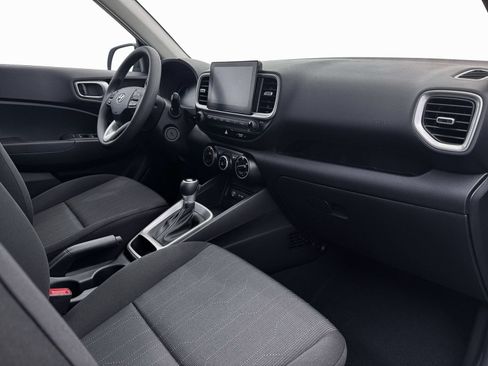 New 2026 Hyundai Venue SE FWD image 15