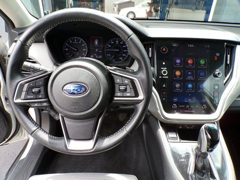 Used 2020 Subaru Outback Premium AWD/4WD image 12