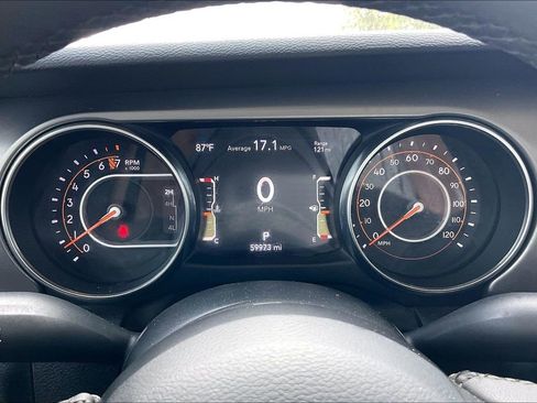 Used 2023 Jeep Gladiator Sport AWD/4WD image 12
