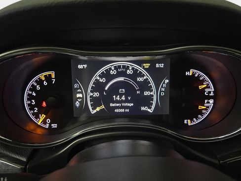 Used 2021 Jeep Grand Cherokee Trailhawk w/ Trailhawk Luxury Group AWD/4WD image 21