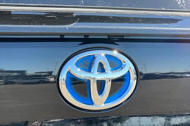 Certified 2023 Toyota RAV4 LE AWD/4WD image 31