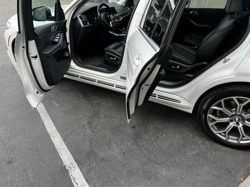 Used 2020 BMW X7 xDrive40i w/ Luxury Seating Package AWD/4WD image 19